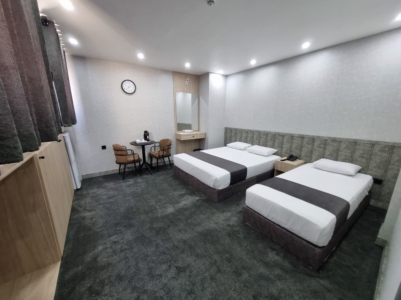 morvarid-hotel-home-6